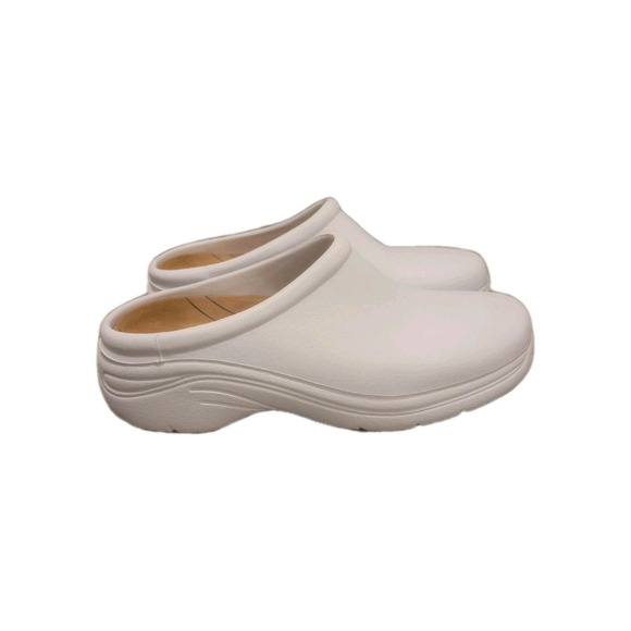 Quark Shoes - Quark Quarky Clogs Shoes Size 8 White EVA Slip On Nursing Work 570204